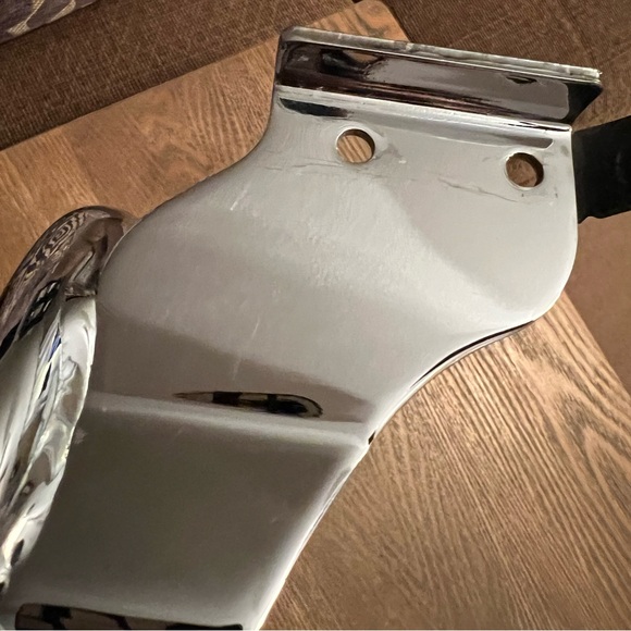 Harley Davidson Luggage Rack- Chrome - Picture 5 of 8